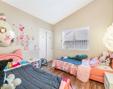 9530 Ruperts Court - Photo Thumbnail 18