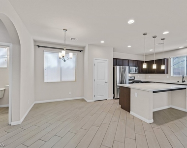 719 Orchard Course Drive - Photo Thumbnail 7