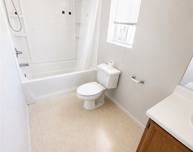 689 Wallington Estate Street - Photo Thumbnail 5