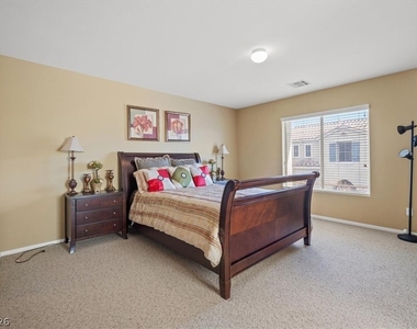 6729 Bluebell Garden Street - Photo Thumbnail 14