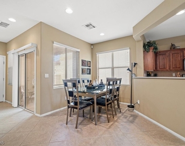 6729 Bluebell Garden Street - Photo Thumbnail 7