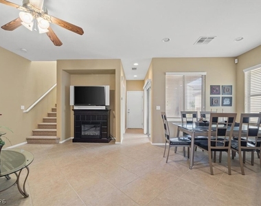 6729 Bluebell Garden Street - Photo Thumbnail 3