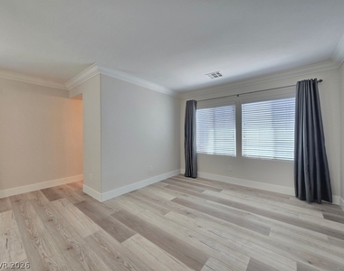 11363 Colinward Avenue - Photo Thumbnail 12
