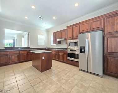 11363 Colinward Avenue - Photo Thumbnail 2