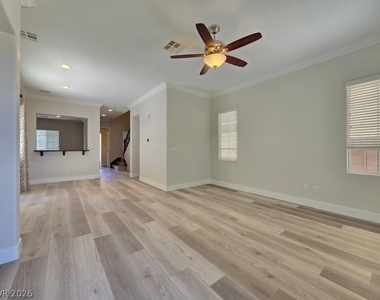 11363 Colinward Avenue - Photo Thumbnail 8