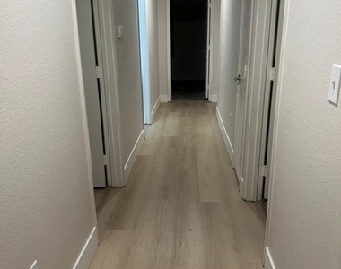 2151 Hussium Hills Street - Photo Thumbnail 7
