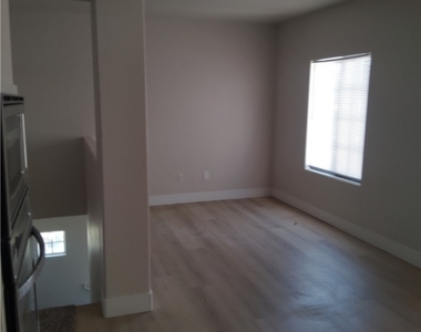 2151 Hussium Hills Street - Photo Thumbnail 4