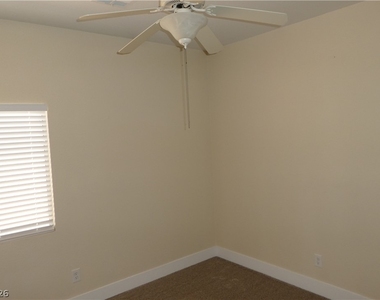 6038 Blue Autumn Street - Photo Thumbnail 22
