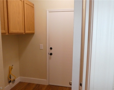 6038 Blue Autumn Street - Photo Thumbnail 30