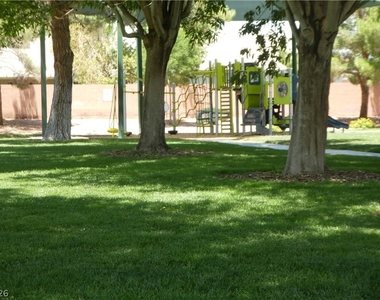 6038 Blue Autumn Street - Photo Thumbnail 40