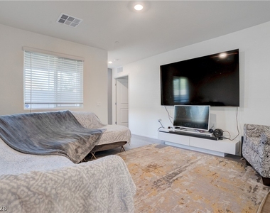 7890 Aurora Sky Street - Photo Thumbnail 28