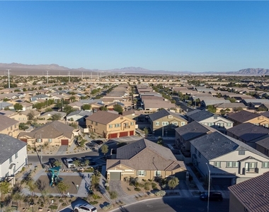 7890 Aurora Sky Street - Photo Thumbnail 33