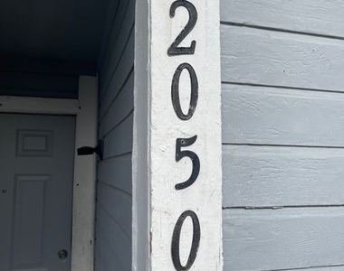 4182 Orbit Avenue - Photo Thumbnail 10