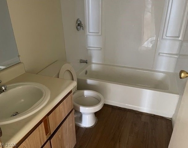 4182 Orbit Avenue - Photo Thumbnail 6