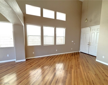 9815 Havasupai Avenue - Photo Thumbnail 4