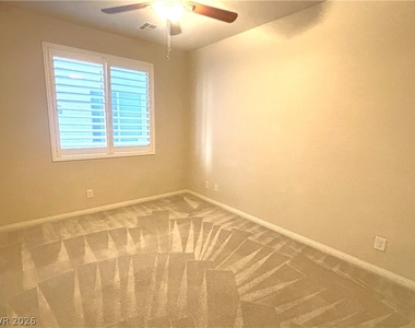 121 Elm Reed Avenue - Photo Thumbnail 11