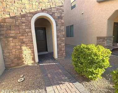121 Elm Reed Avenue - Photo Thumbnail 2