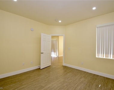 8000 Badura Avenue - Photo Thumbnail 11