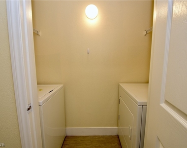 8000 Badura Avenue - Photo Thumbnail 5