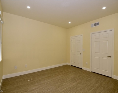 8000 Badura Avenue - Photo Thumbnail 12