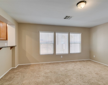1155 Paradise Garden Drive - Photo Thumbnail 4