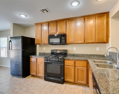 1155 Paradise Garden Drive - Photo Thumbnail 12