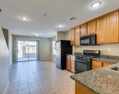1155 Paradise Garden Drive - Photo Thumbnail 11