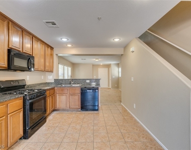 1155 Paradise Garden Drive - Photo Thumbnail 20