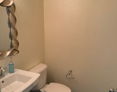 320 Point Loma Avenue - Photo Thumbnail 11