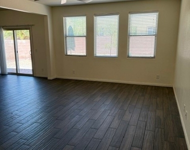 320 Point Loma Avenue - Photo Thumbnail 1