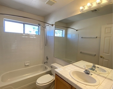 8328 Sea Glen Drive - Photo Thumbnail 11