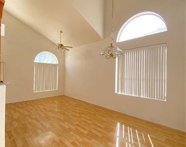 8328 Sea Glen Drive - Photo Thumbnail 8