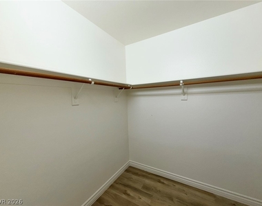 9729 Trail Rider Drive - Photo Thumbnail 17