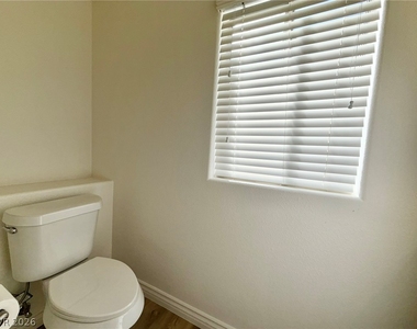 9729 Trail Rider Drive - Photo Thumbnail 10