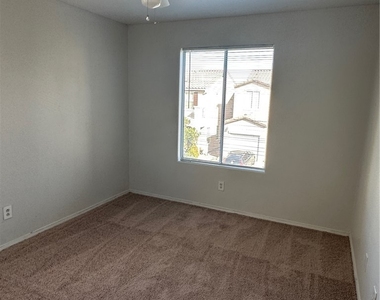 6247 Barton Manor Street - Photo Thumbnail 6