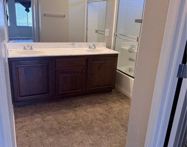10569 Longoria Garden Street - Photo Thumbnail 9