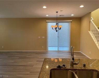8620 Rowland Bluff Avenue - Photo Thumbnail 12