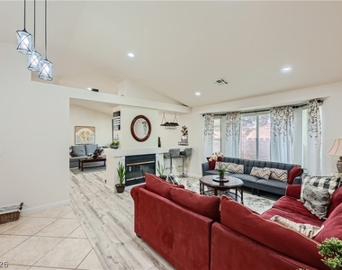 113 Montclair Drive - Photo Thumbnail 1