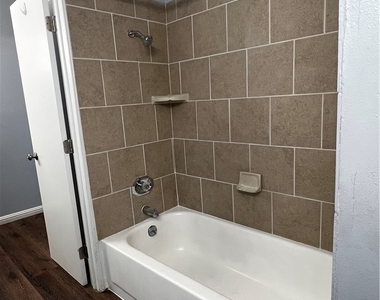 6630 Bubbling Brook Drive - Photo Thumbnail 11