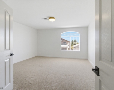 2137 Crestline Falls Place - Photo Thumbnail 32
