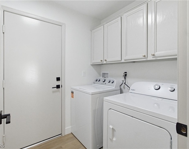 2137 Crestline Falls Place - Photo Thumbnail 27