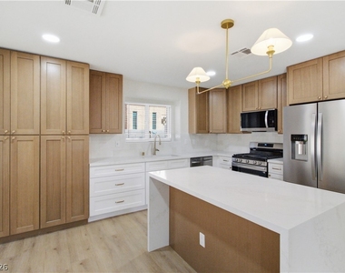2137 Crestline Falls Place - Photo Thumbnail 5