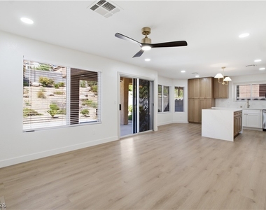 2137 Crestline Falls Place - Photo Thumbnail 10