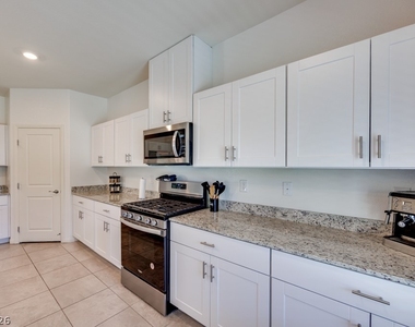 10963 Preston Trails Avenue - Photo Thumbnail 34