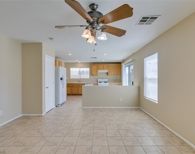 1170 Orange Meadow Street - Photo Thumbnail 8