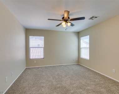1170 Orange Meadow Street - Photo Thumbnail 20