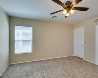 1170 Orange Meadow Street - Photo Thumbnail 21