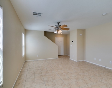 1170 Orange Meadow Street - Photo Thumbnail 5