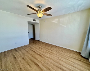 3060 Casey Drive - Photo Thumbnail 15