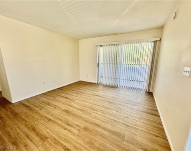 3060 Casey Drive - Photo Thumbnail 3